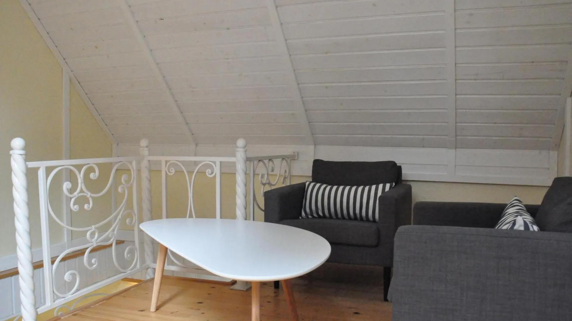 House Near To Schoenbrunn - Free Parking - 24-7 Check In - 8 Person Viena 0*,  Áustria