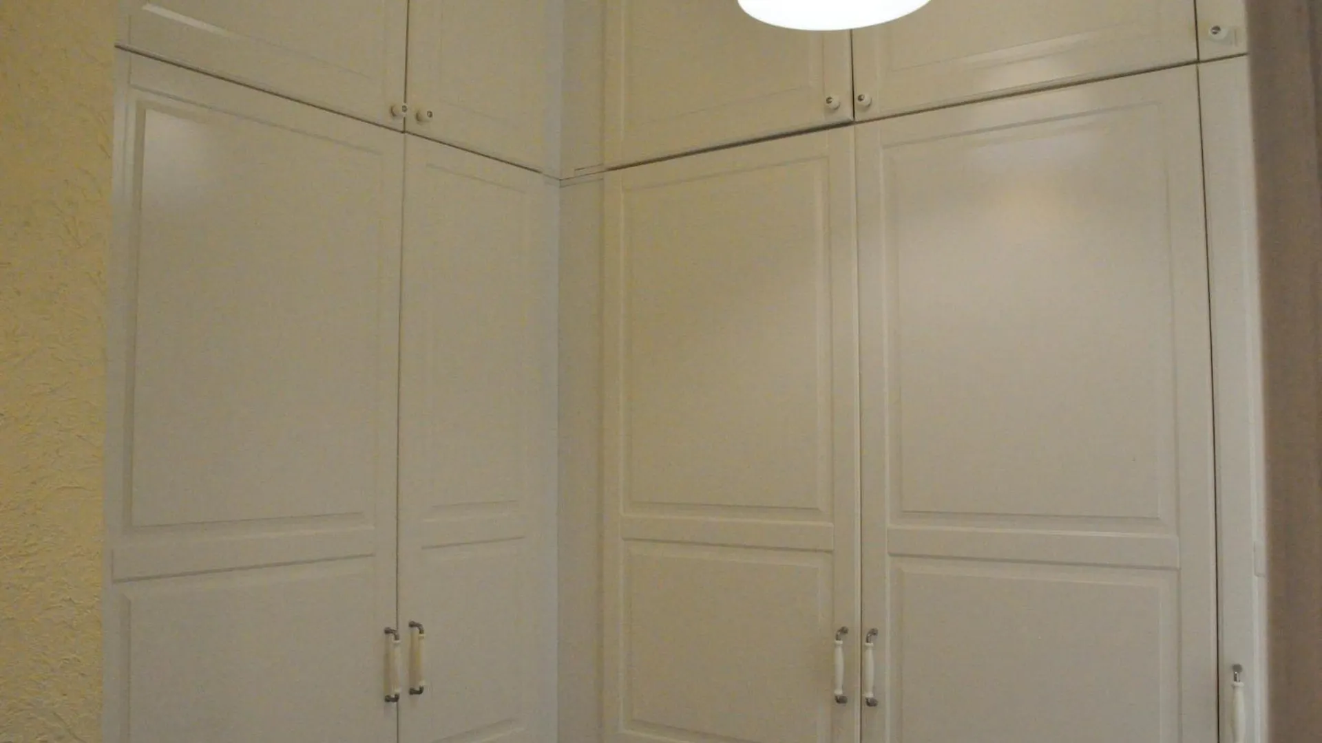 House Near To Schoenbrunn - Free Parking - 24-7 Check In - 8 Person Viena 0*,  Áustria