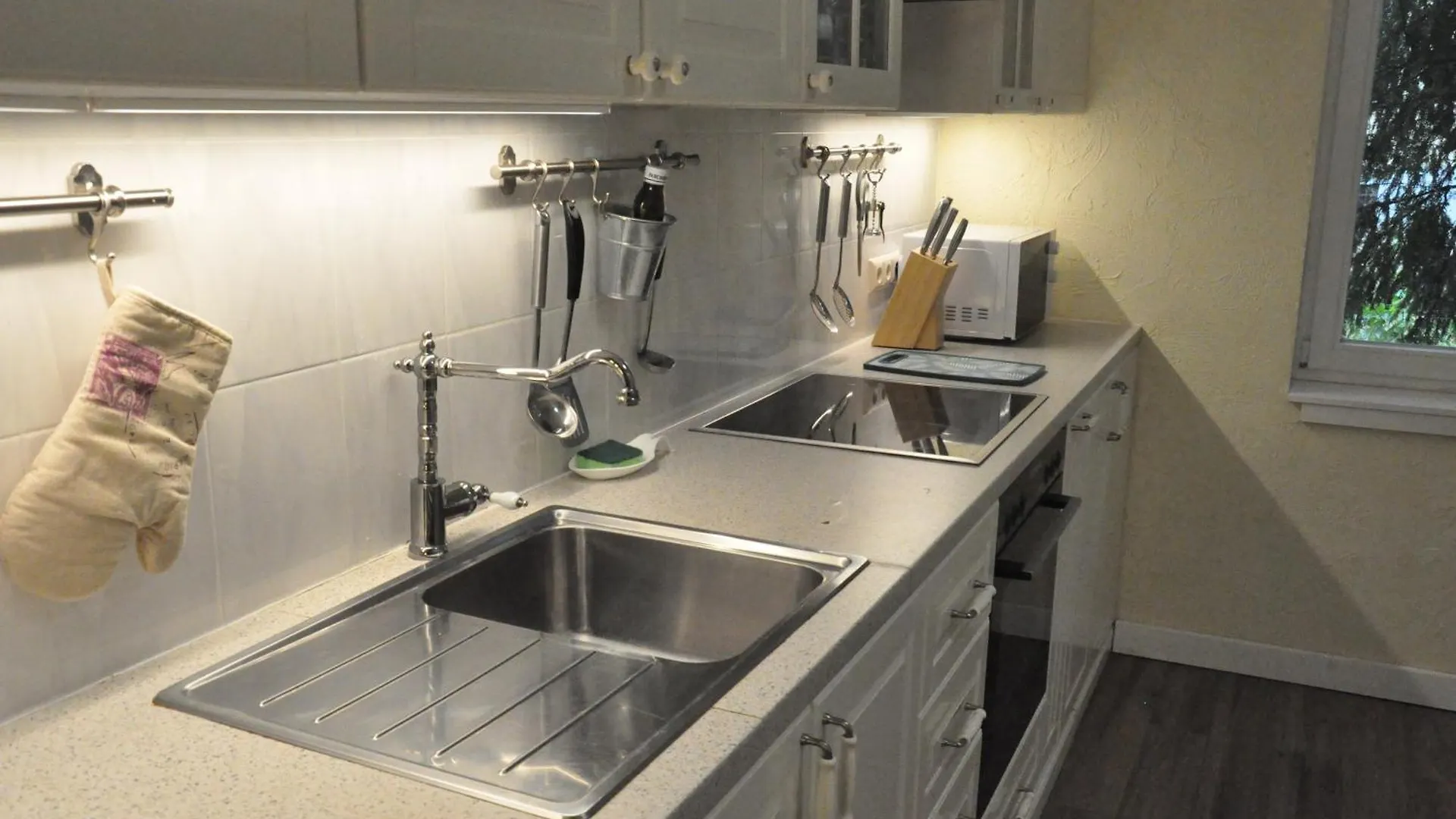 House Near To Schoenbrunn - Free Parking - 24-7 Check In - 8 Person Viena Áustria